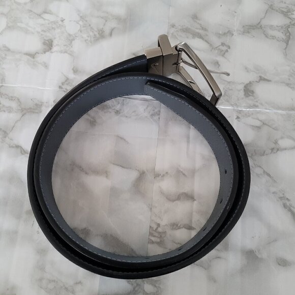 Nike Core Reversible Leather Belt Black & Gray Nickel Buckle - Picture 5 of 6